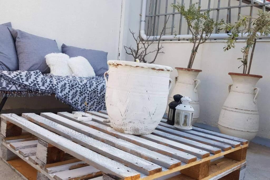 Experience A Fairytale Loft At Acropolis Apartamento Atenas Exterior foto