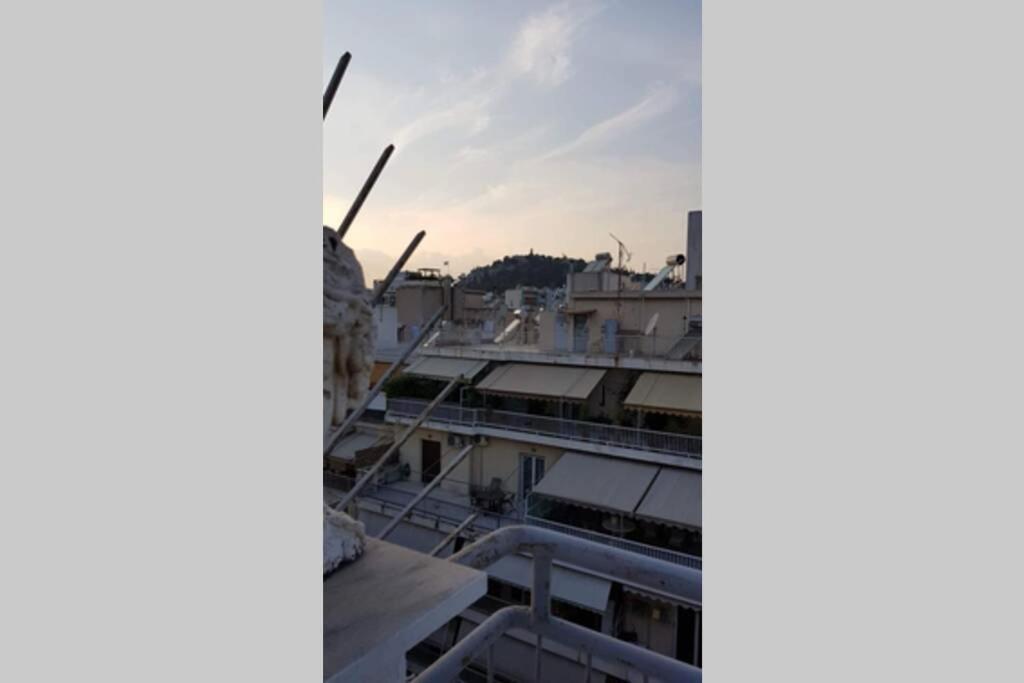 Experience A Fairytale Loft At Acropolis Apartamento Atenas Exterior foto
